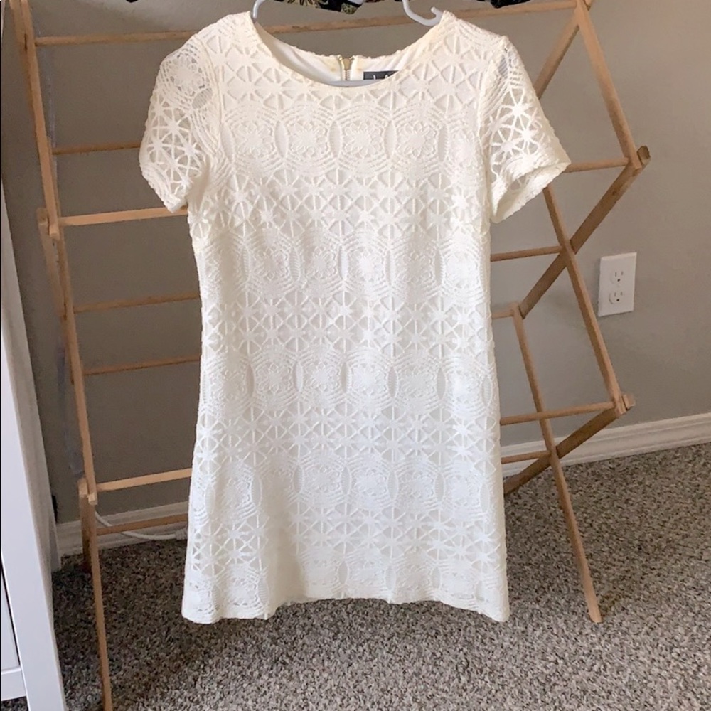 Lulus lace shift dress